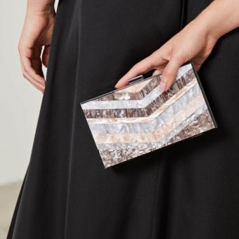 Clutch Acrílico Recortes